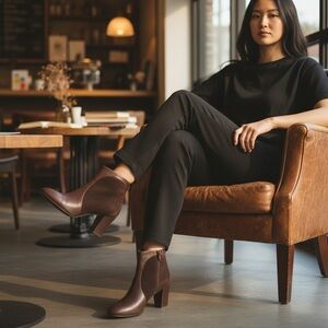 Aquatalia Women's 9.5 Harvard Boot Brown Suede Leather Block Heel NWOB